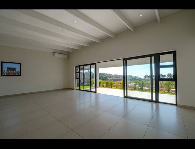 2 BEDROOM FREESTANDING FOR SALE IN SHAKAS ROCK